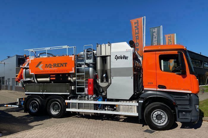 cyclovac koks vacuum truck dry vac for AQ-Rent UK Ltd
